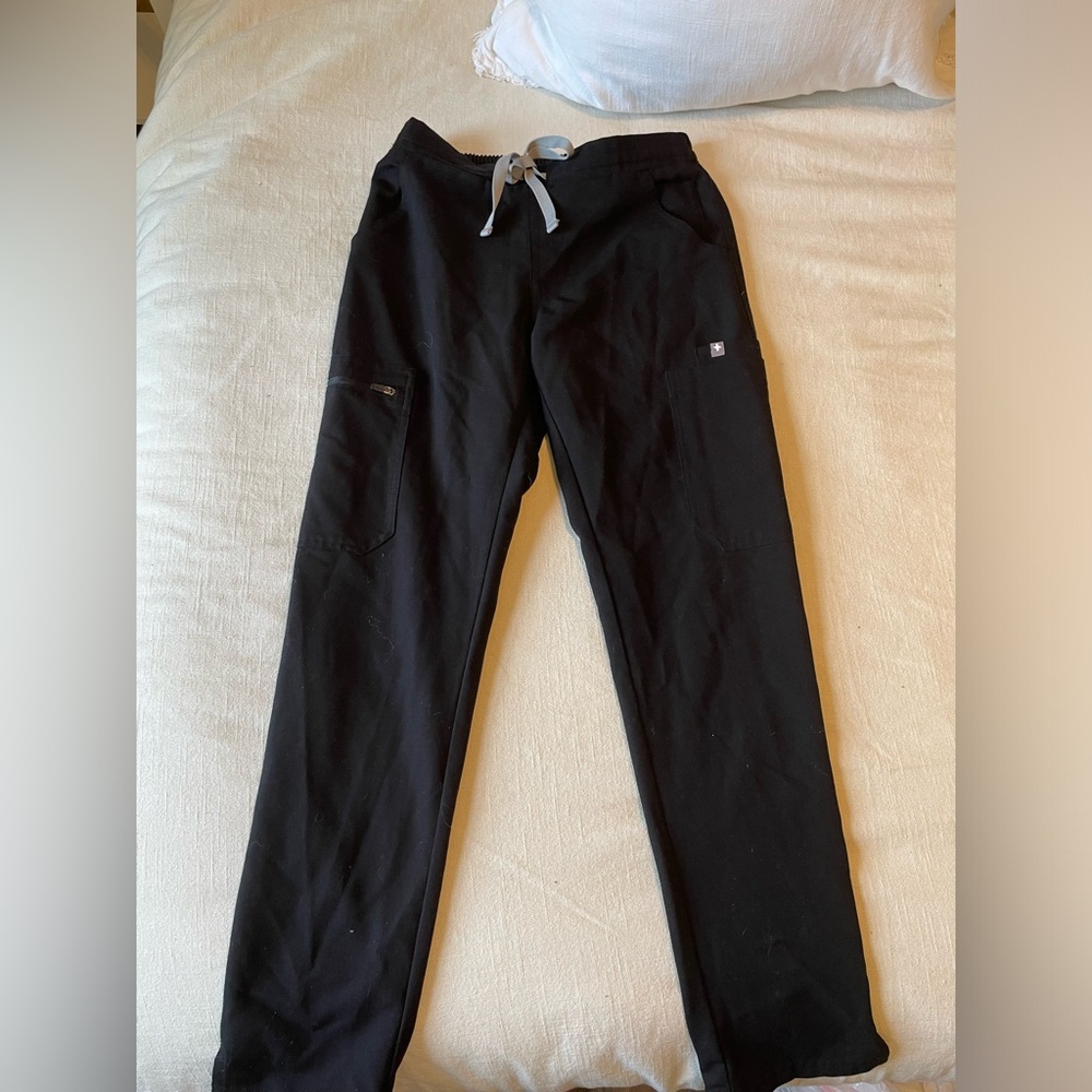 Figs black scrub pants